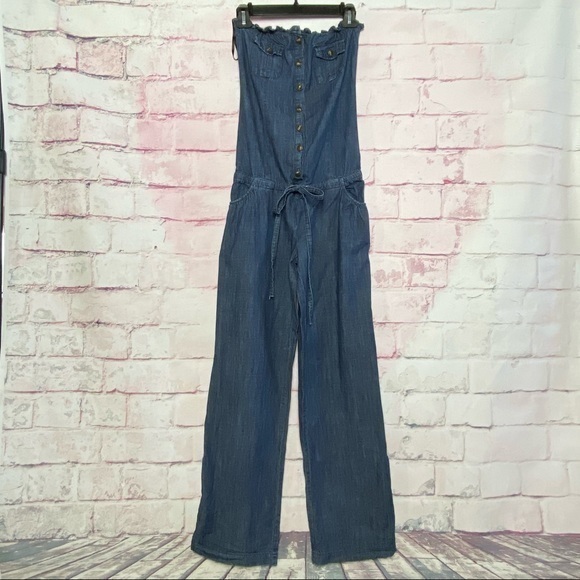 Hot & Delicious Denim - HOT & DELICIOUS Blue Jean Halter Top Jumps…